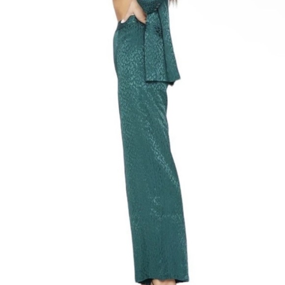 L*Space Green Pantsuit - Picture 5 of 15